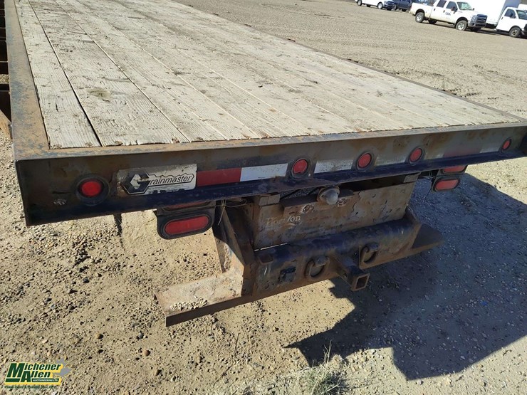 2015-mitsubishi-fuso-fe180-image-13