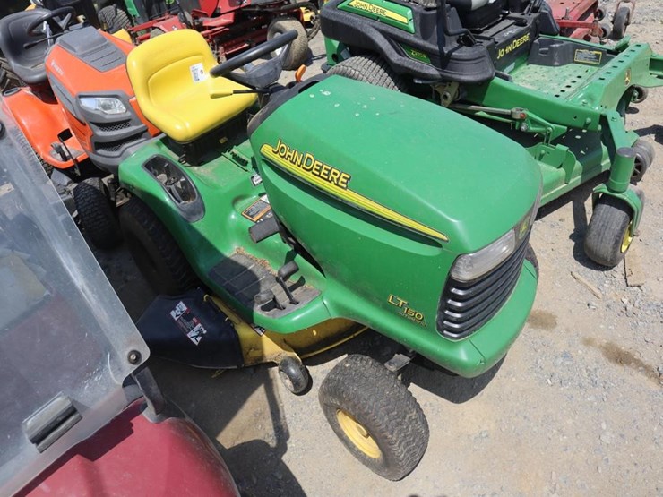 john-deere-lt150-image-1