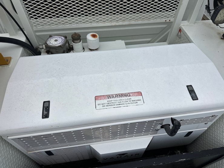 2015-international-durastar-4400-image-22
