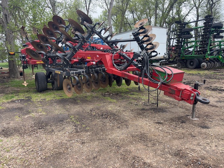 2017-case-ih-875-ecolo-tiger-disk-ripper-image-3