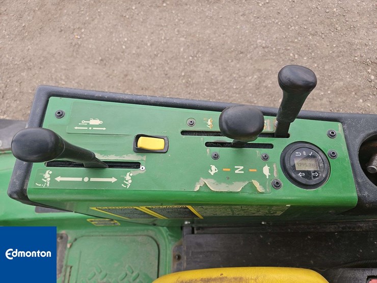 2019-john-deere-1580-image-14