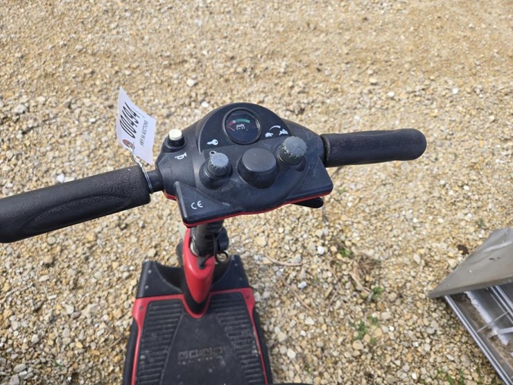 #494-•-go-go-ultra-electric-3-wheel-scooter-image-4