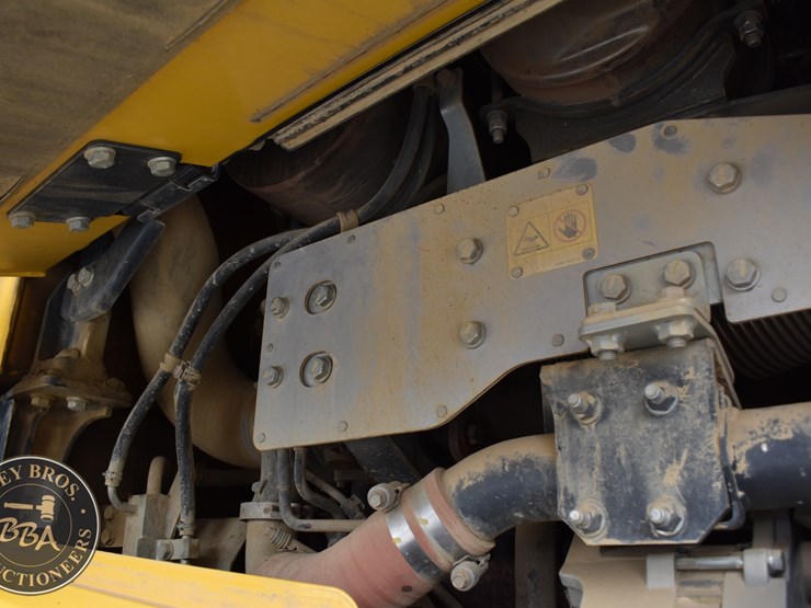 2021-komatsu-wa380-8-image-41