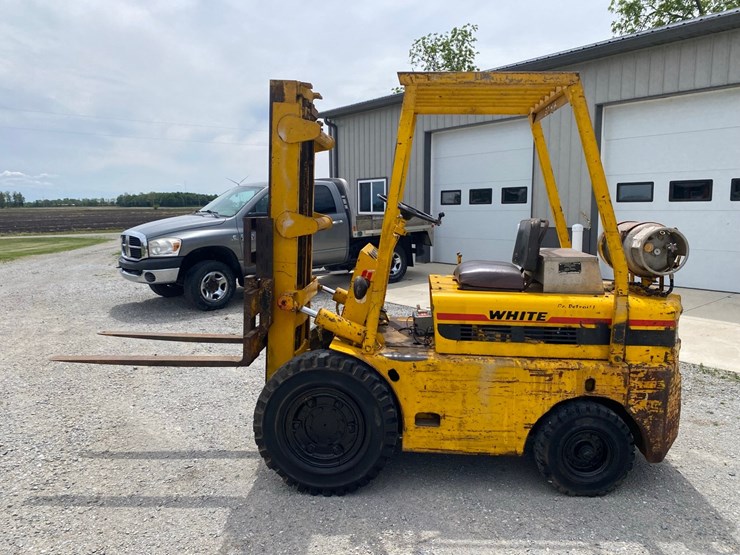 white-lp-gas-forklift.-image-6