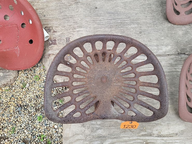 deering-antique-seat---tag-#1230-image-3