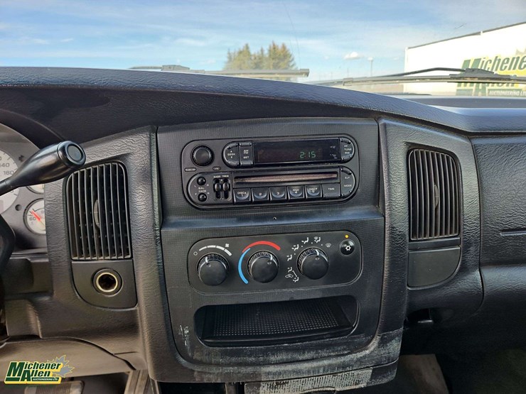 2004-dodge-ram-2500-image-36