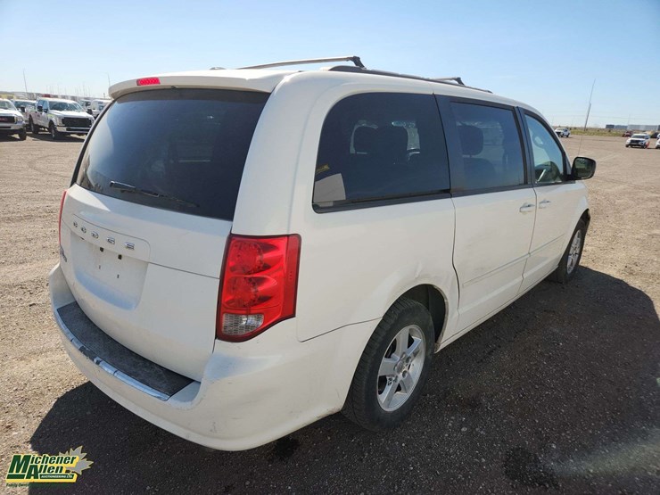 dodge-grand-caravan-image-4