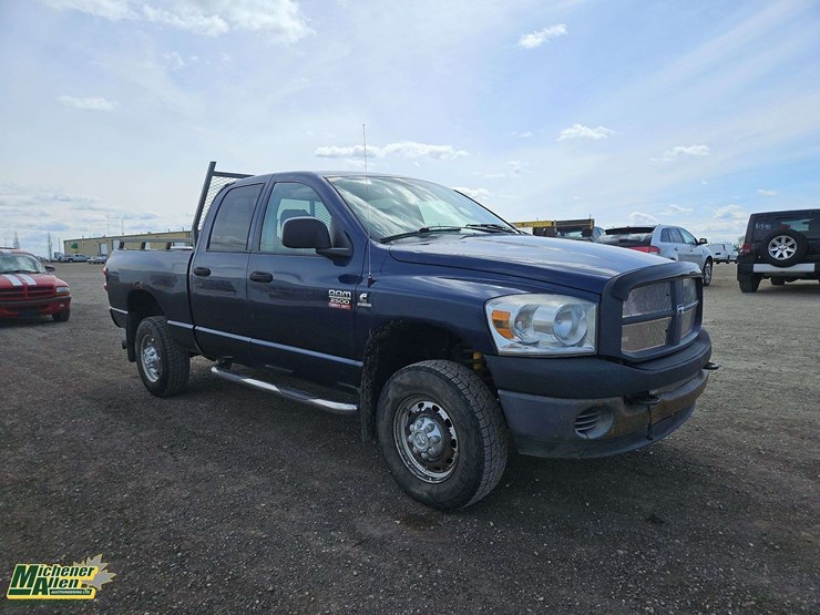 2008-dodge-ram-2500-image-2
