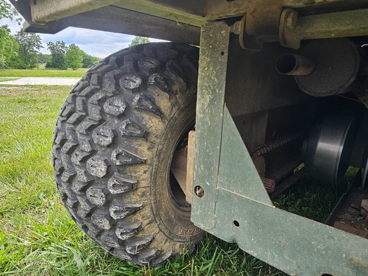 john-deere-gator-image-19