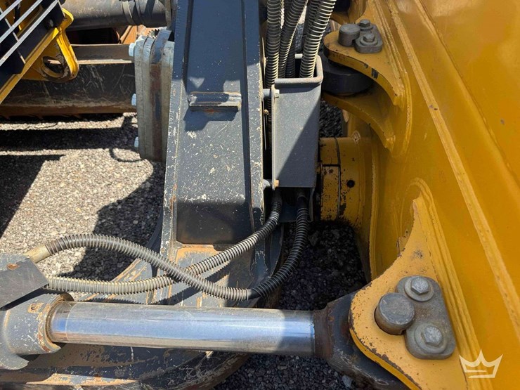 2021-deere-850l-wlt-image-28