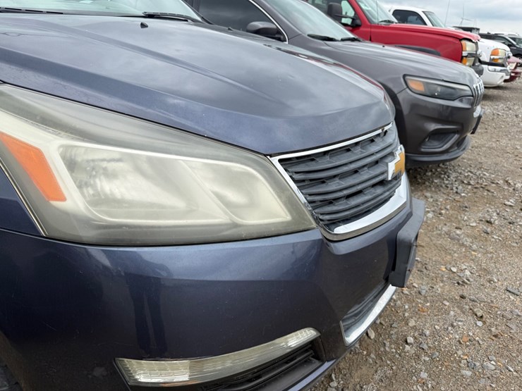 2013-chevrolet-traverse-image-16