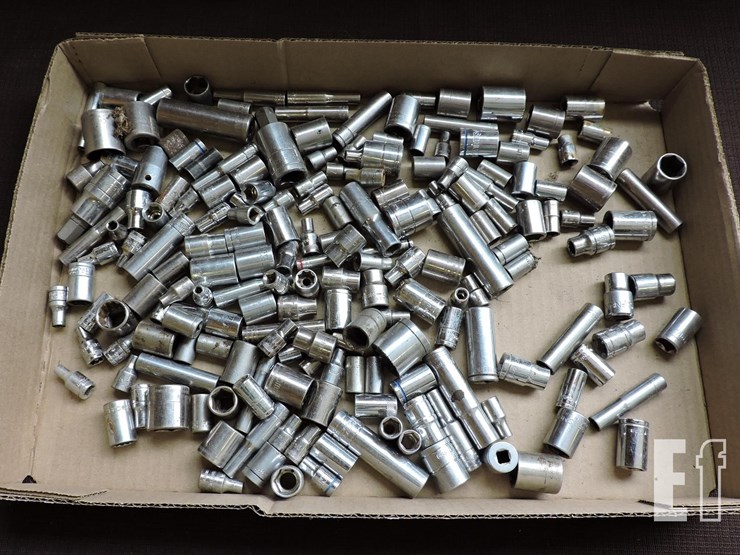 assorted-smaller-size-sockets-image-1