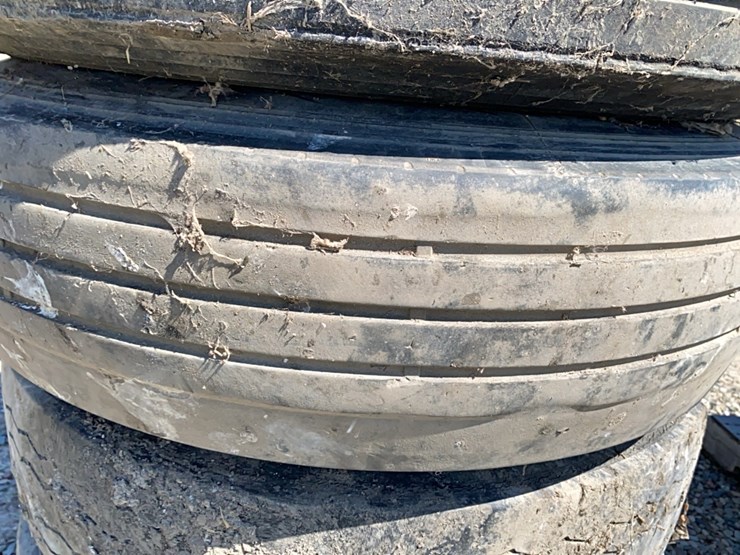 name-4---295/75r22.5-rims-and-tires-image-8