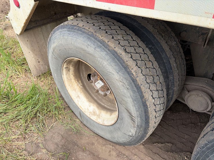 mack-cement-truck-image-53