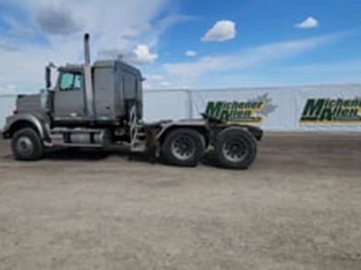 2015-western-star-4900-image-5