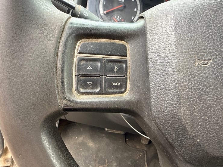 2012-dodge-ram-2500-image-43