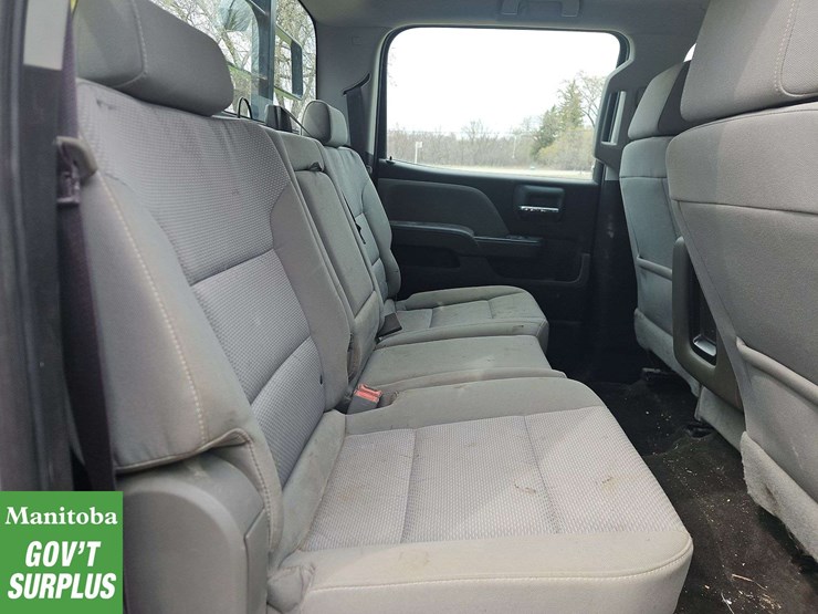 2017-chevrolet-silverado-3500hd-image-23