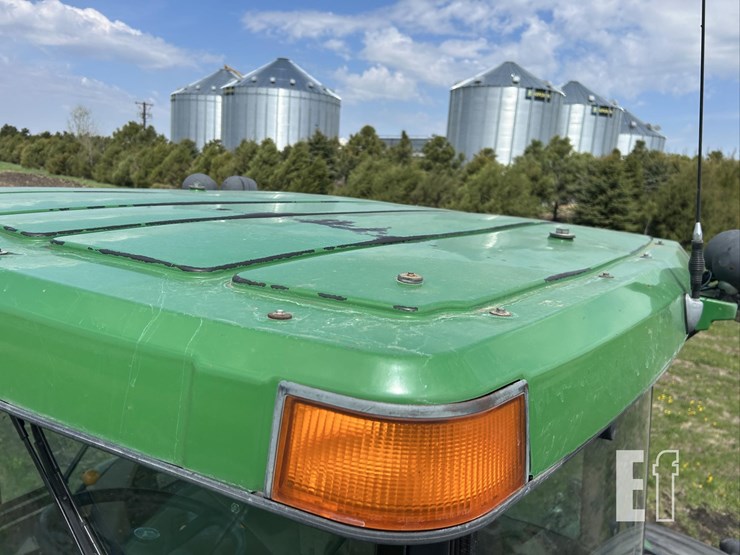 2000-john-deere-9400t-image-47