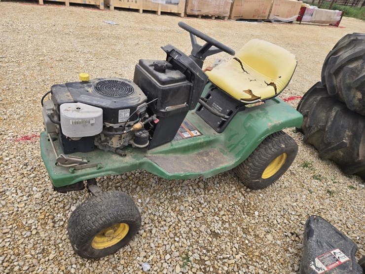 john-deere-la-image-1