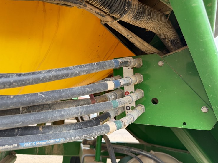 john-deere-1890-image-137
