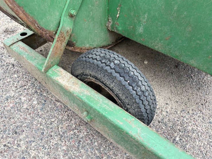 john-deere-65-image-11