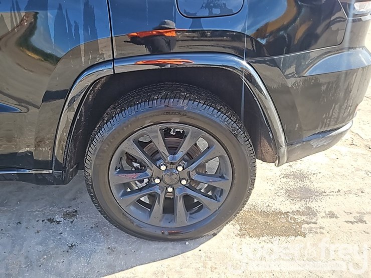 2021-jeep-grand-cherokee-image-12