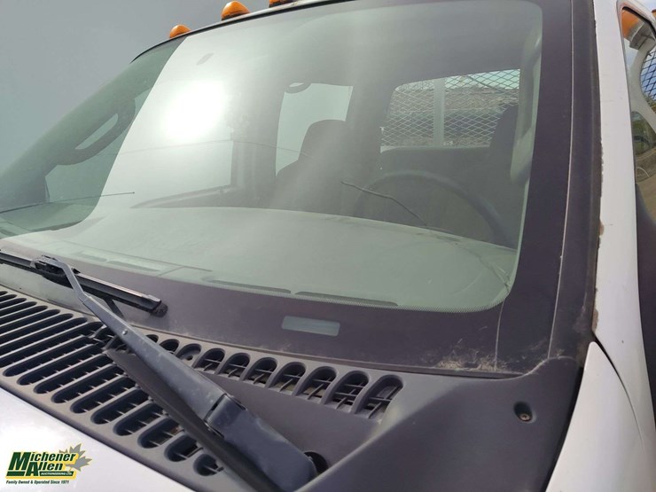 2003-ford-f550-image-30