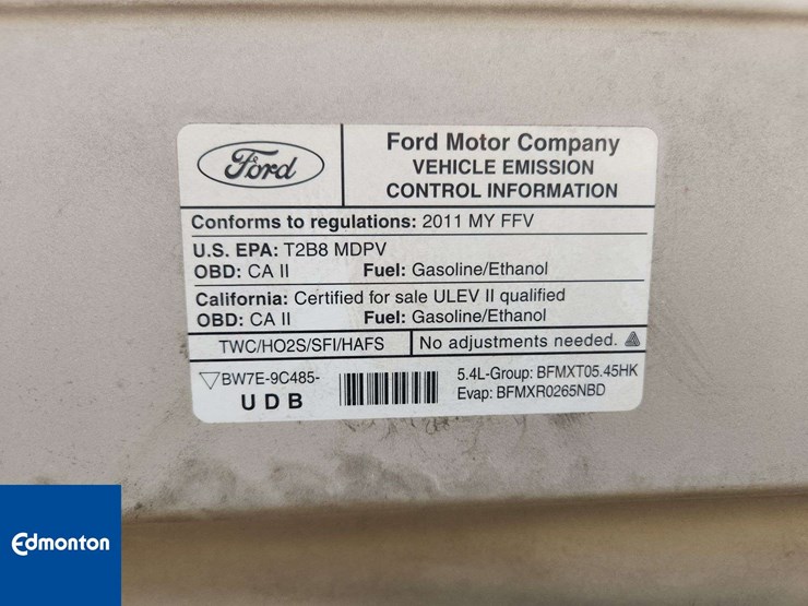 2011-ford-cargo-image-27