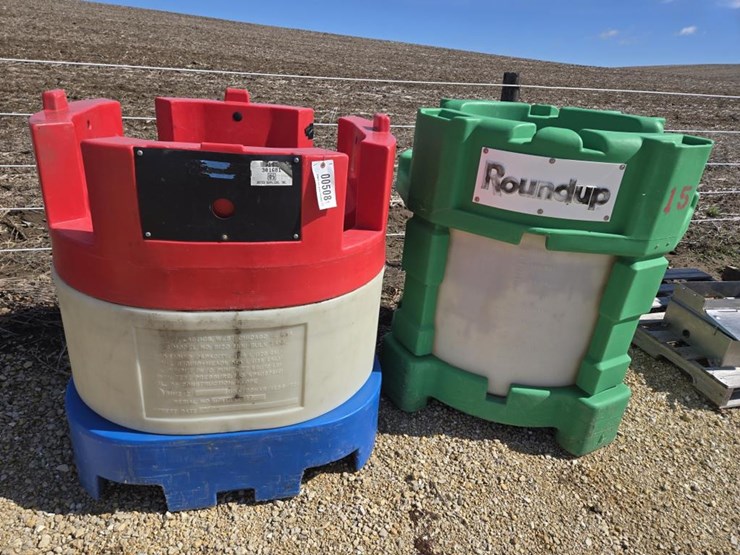 #508-•-(2)-chemical-totes-image-1