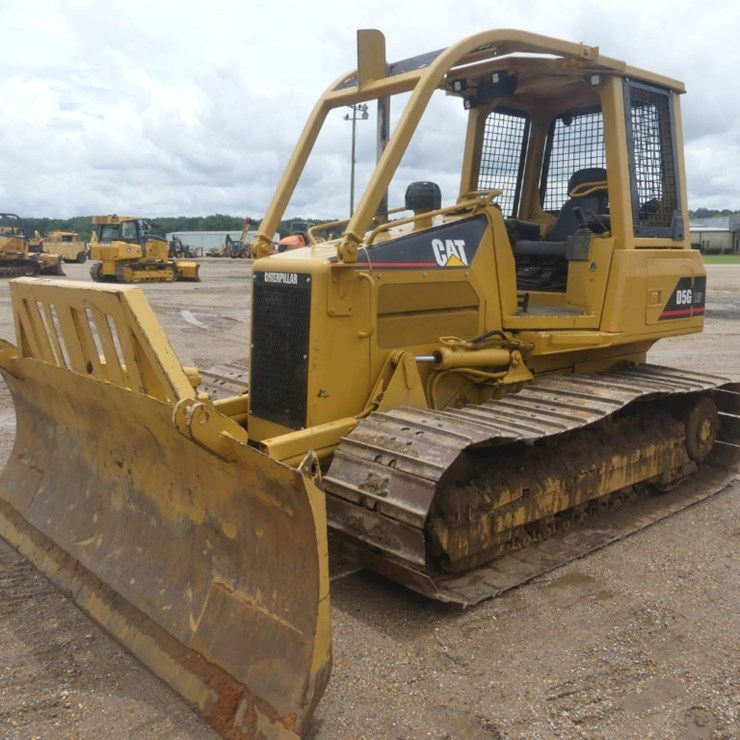 2004 CATERPILLAR D5G LGP