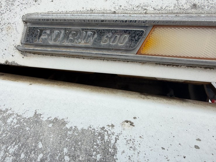 ford-600-image-34