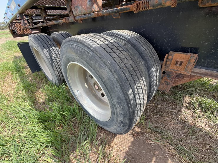 2015-precision-truss-extendable-trailer-image-28