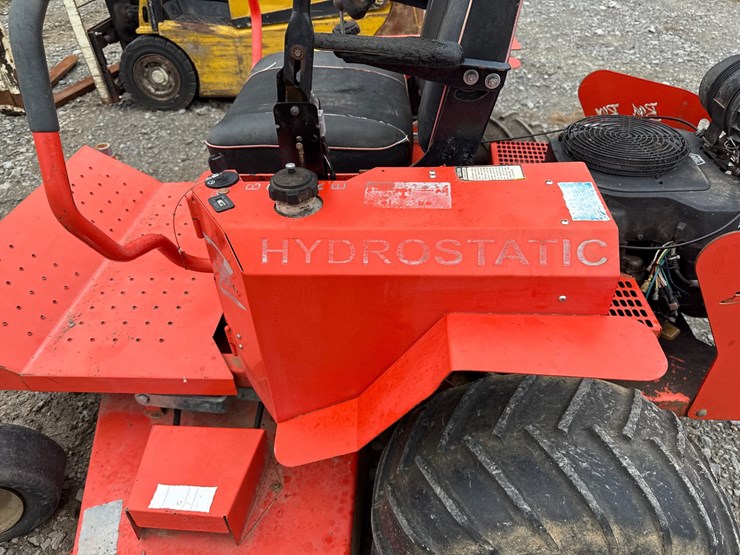 #5366-•-inop-badboy-pro-series-zero-turn-mower-image-11