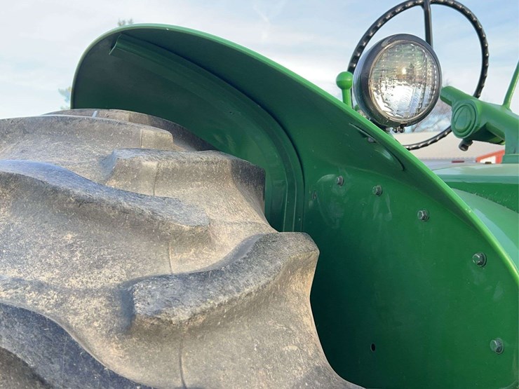 john-deere-820-image-39