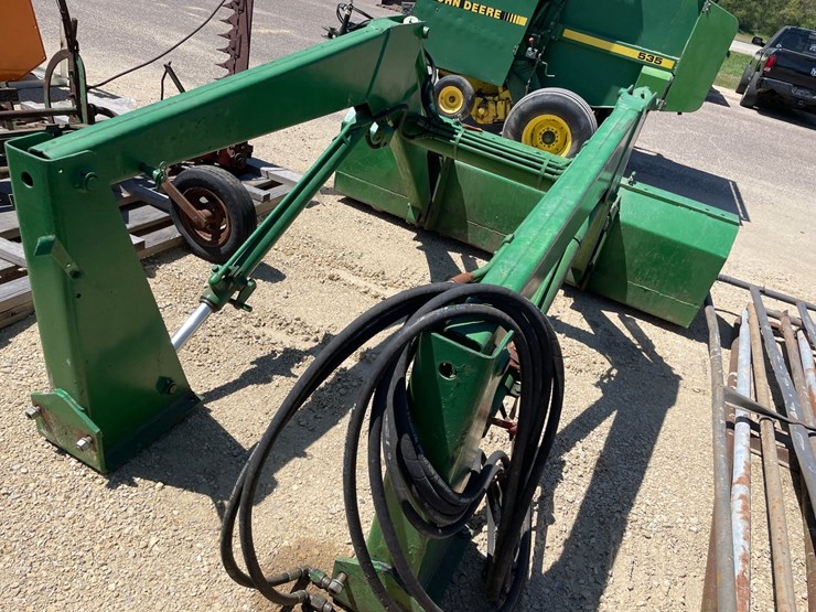 john-deere-148-image-6