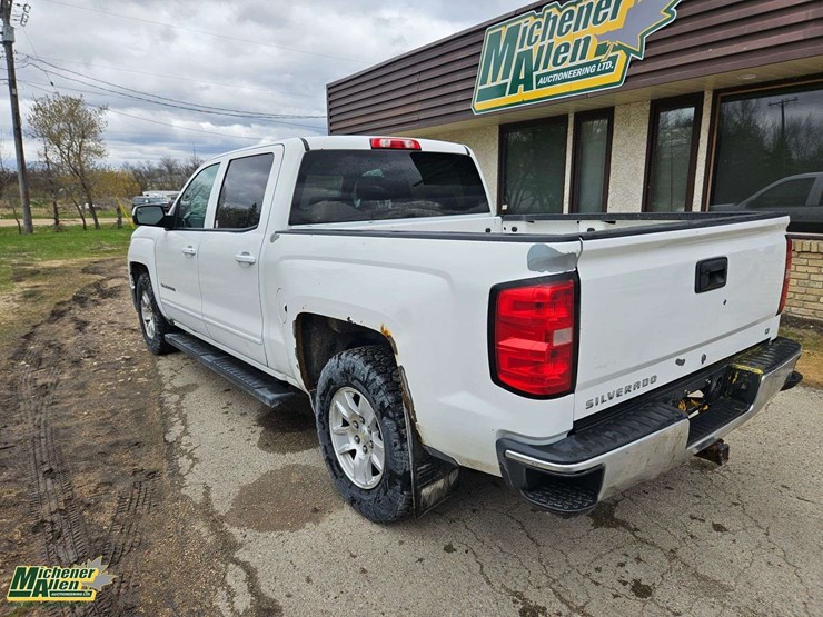 2015-chevrolet-silverado-1500-image-4