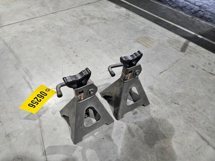 #6256-•-pittsburgh-3-ton-jack-stands-image-4