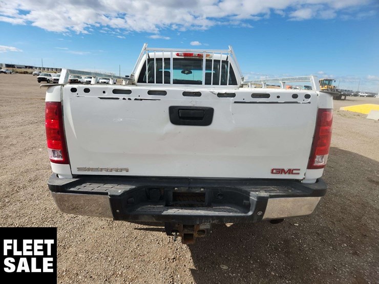 2013-gmc-sierra-2500hd-image-7