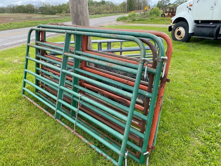 5--8'--pipe-hog-and-sheep-gates--2-are-new-image-1