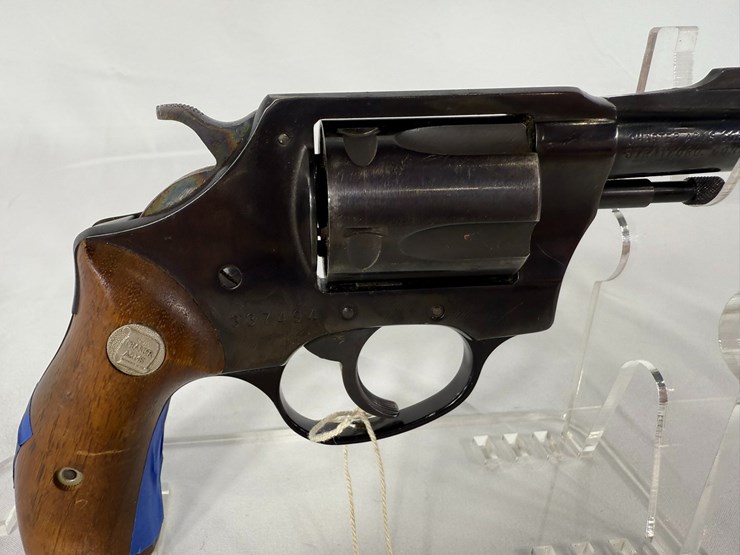 #67-•-charter-arms-undercover-38-special-revolver-337494-image-14