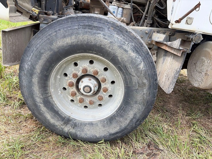 mack-cement-truck-image-42