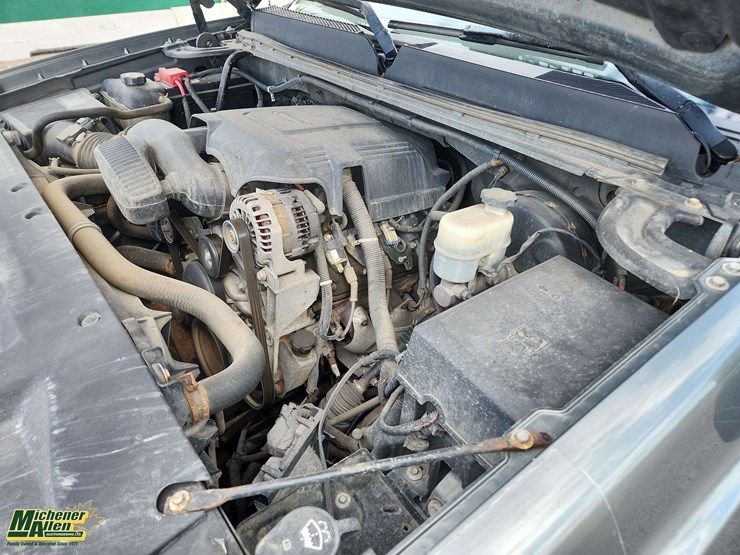 2011-gmc-sierra-1500-sl-image-21