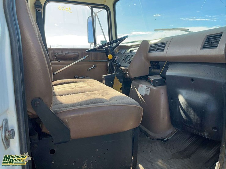 1994-ford-lnt8000-image-15