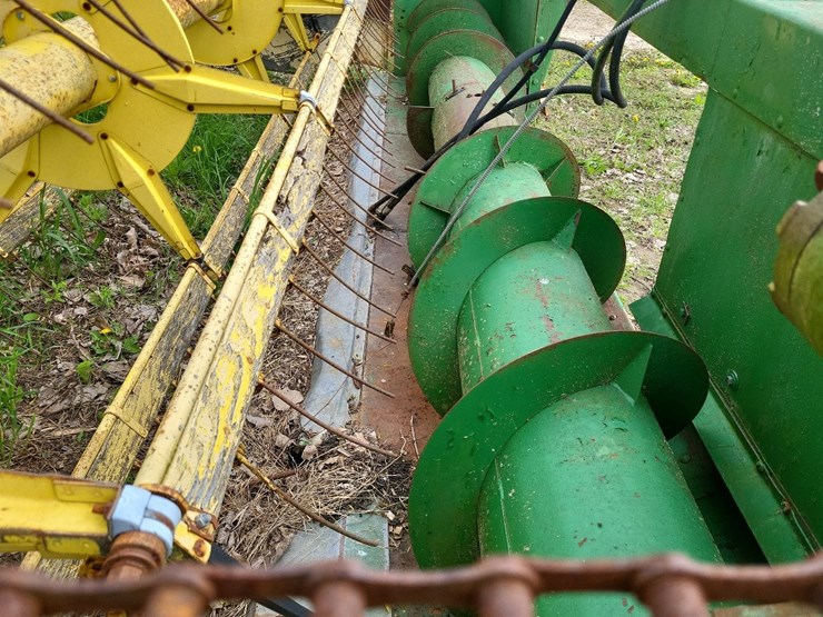 john-deere-3300-image-23