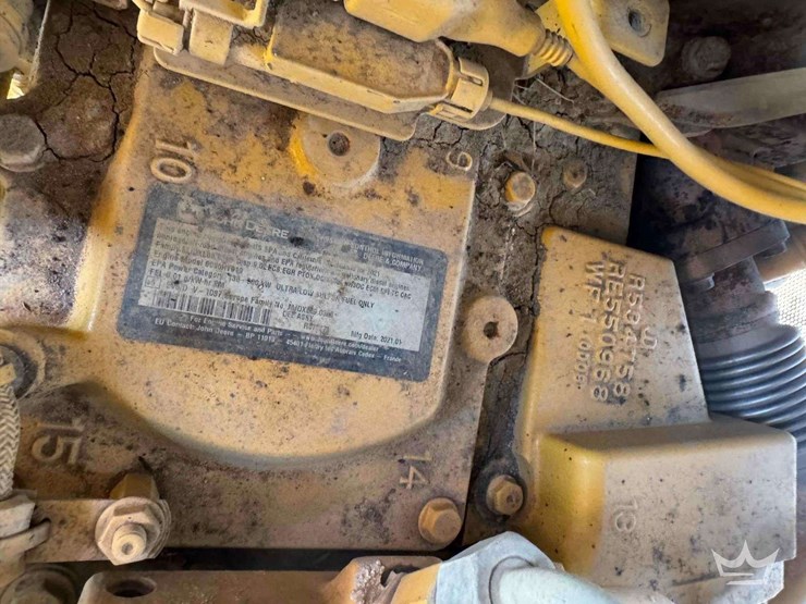 2021-deere-850l-wlt-image-13