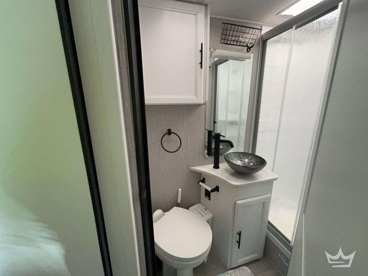 2021-mercedes-benz-sprinter-3500-xd-image-34