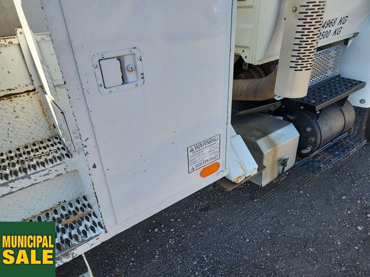 international-durastar-4300-image-58