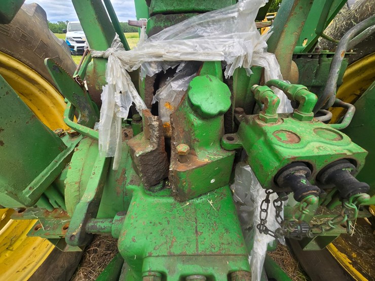 john-deere-2840-image-22