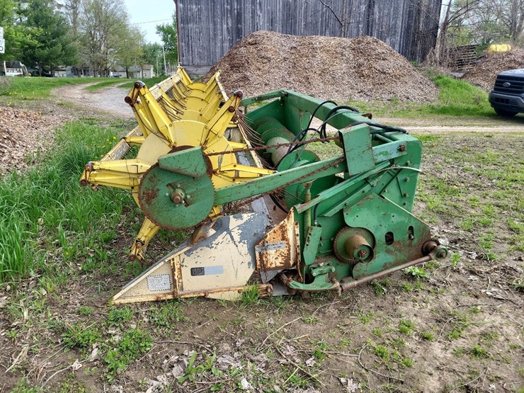 john-deere-3300-image-6