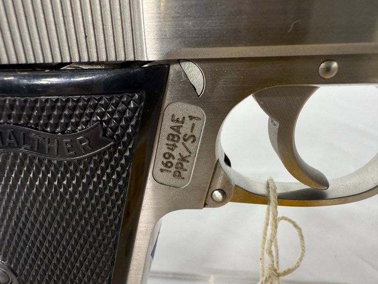 #33-•-walther-ppk/s-1-380acp-pistol-1694bae-image-7